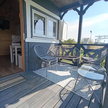 Nad Jeziorem Chalet