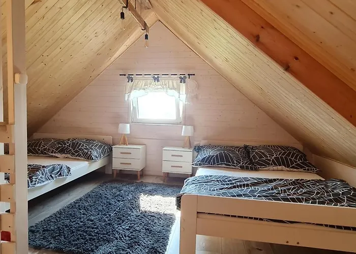 Nad Jeziorem Podamirowo